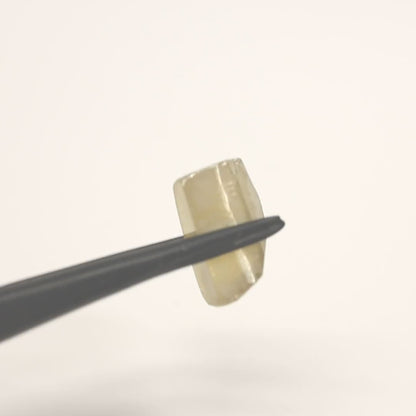 Yellow Synthetic Rutile Grade A - Faceting Rough