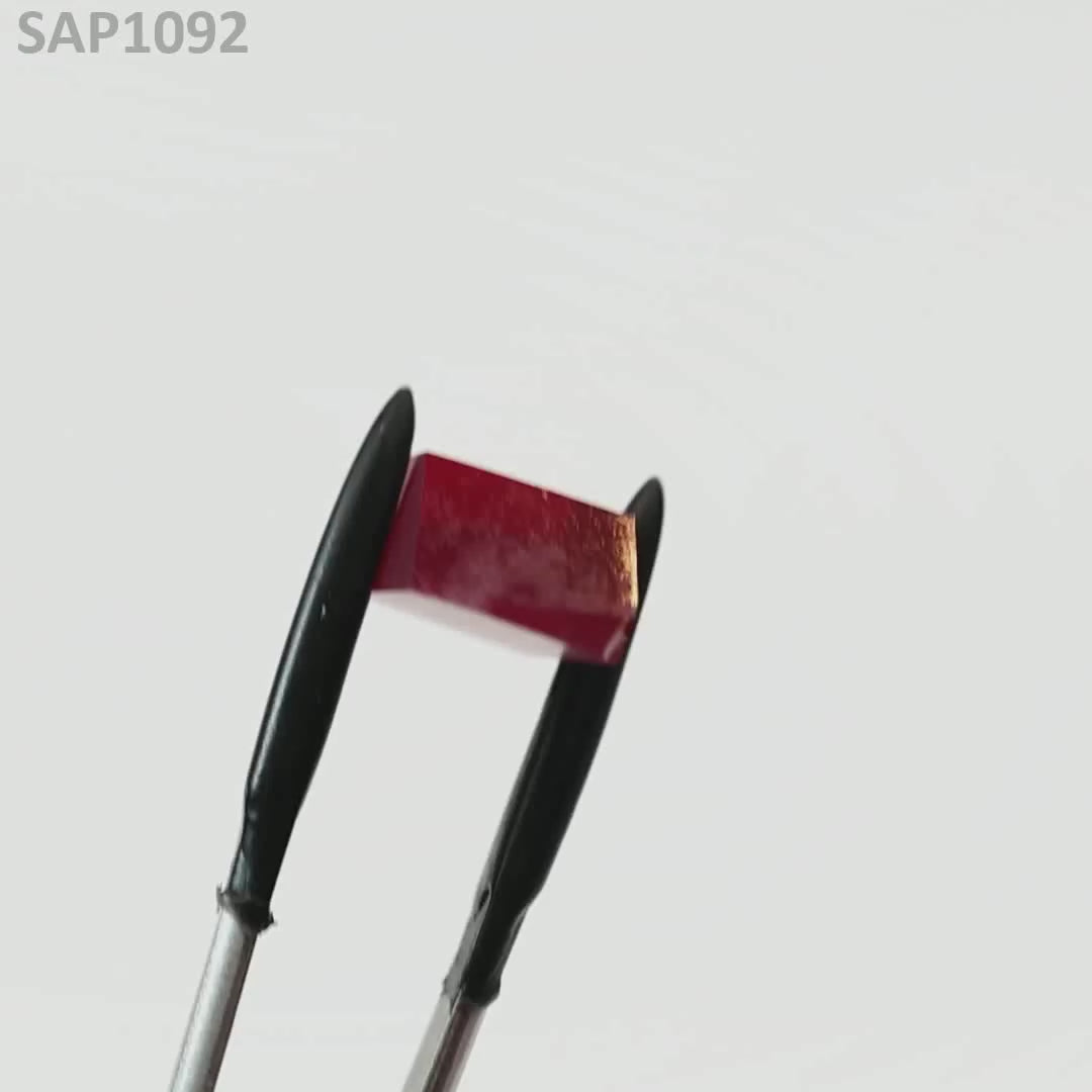 Pigeon Blood Red Sapphire : SAP1092