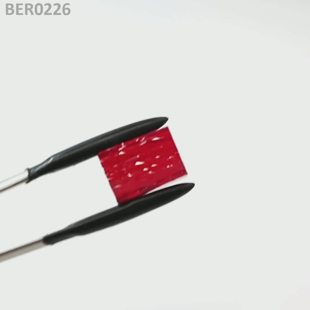 Red Beryl : BER0226