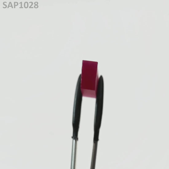 Ruby Red Sapphire : SAP1028