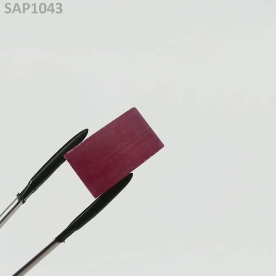 Ruby Red Sapphire : SAP1043