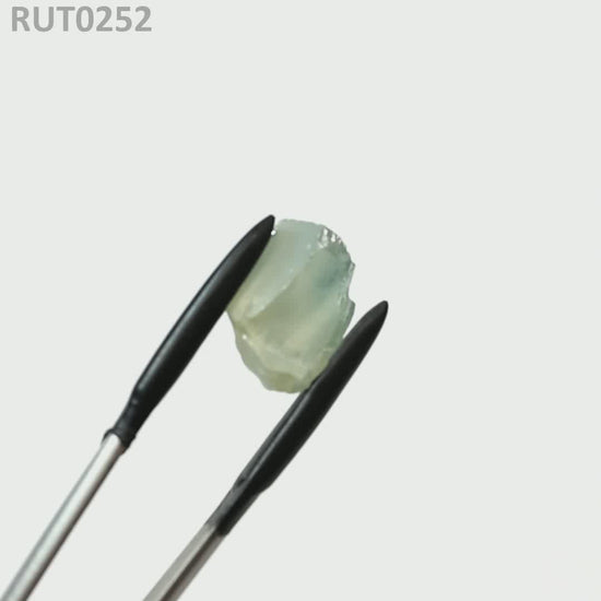 Grey Rutile : RUT0252
