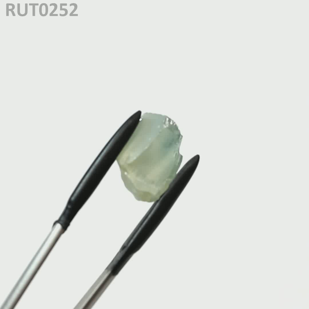 Grey Rutile : RUT0252