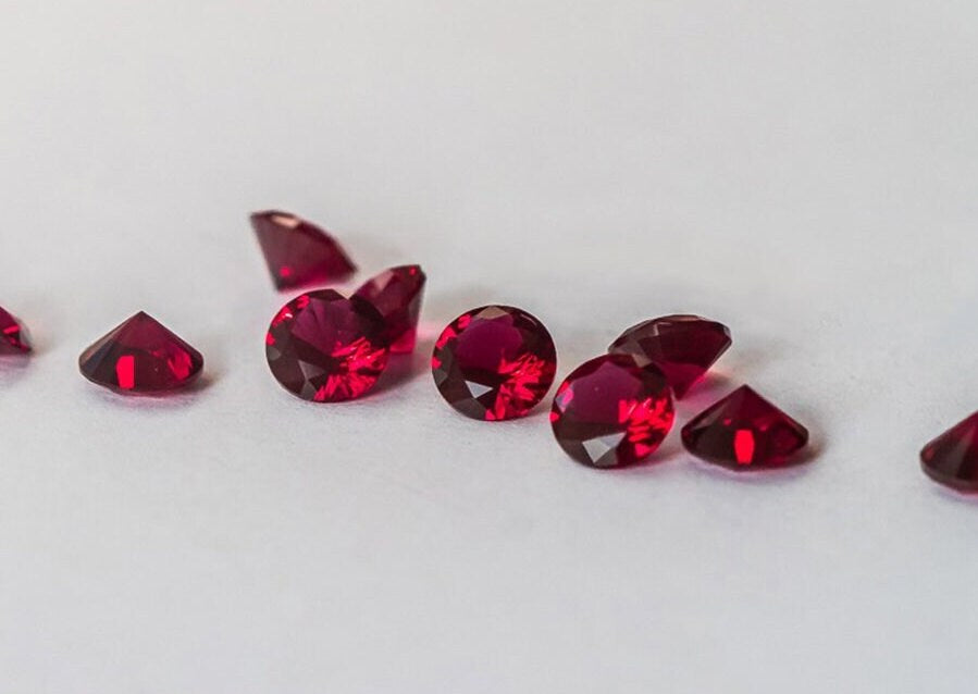 Nanosital Simulated Ruby Lab Created Faceting Rough for Gem Cutting - #R-4 - Various Sizes #BEGIN