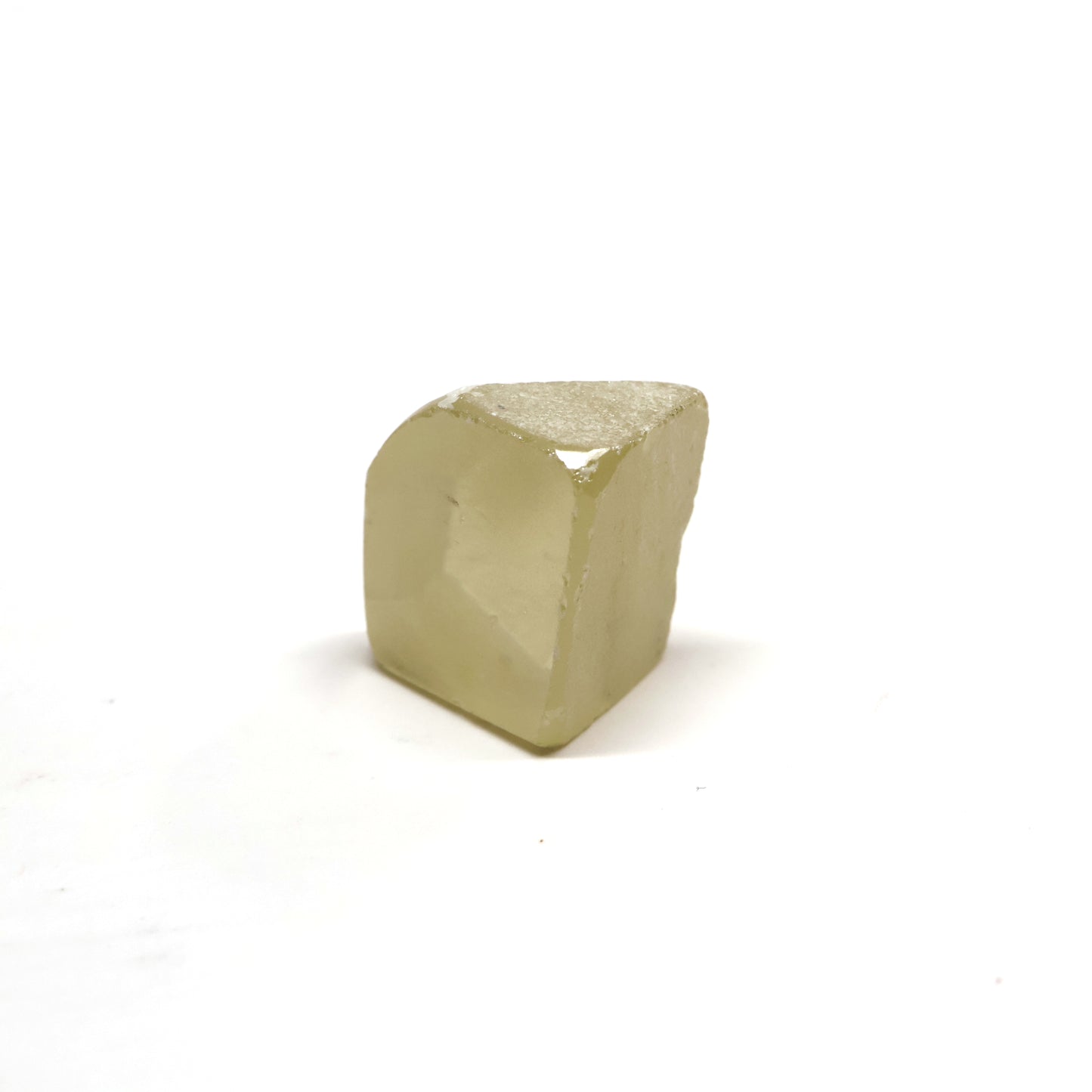 Yellow Synthetic Rutile Grade A - Faceting Rough