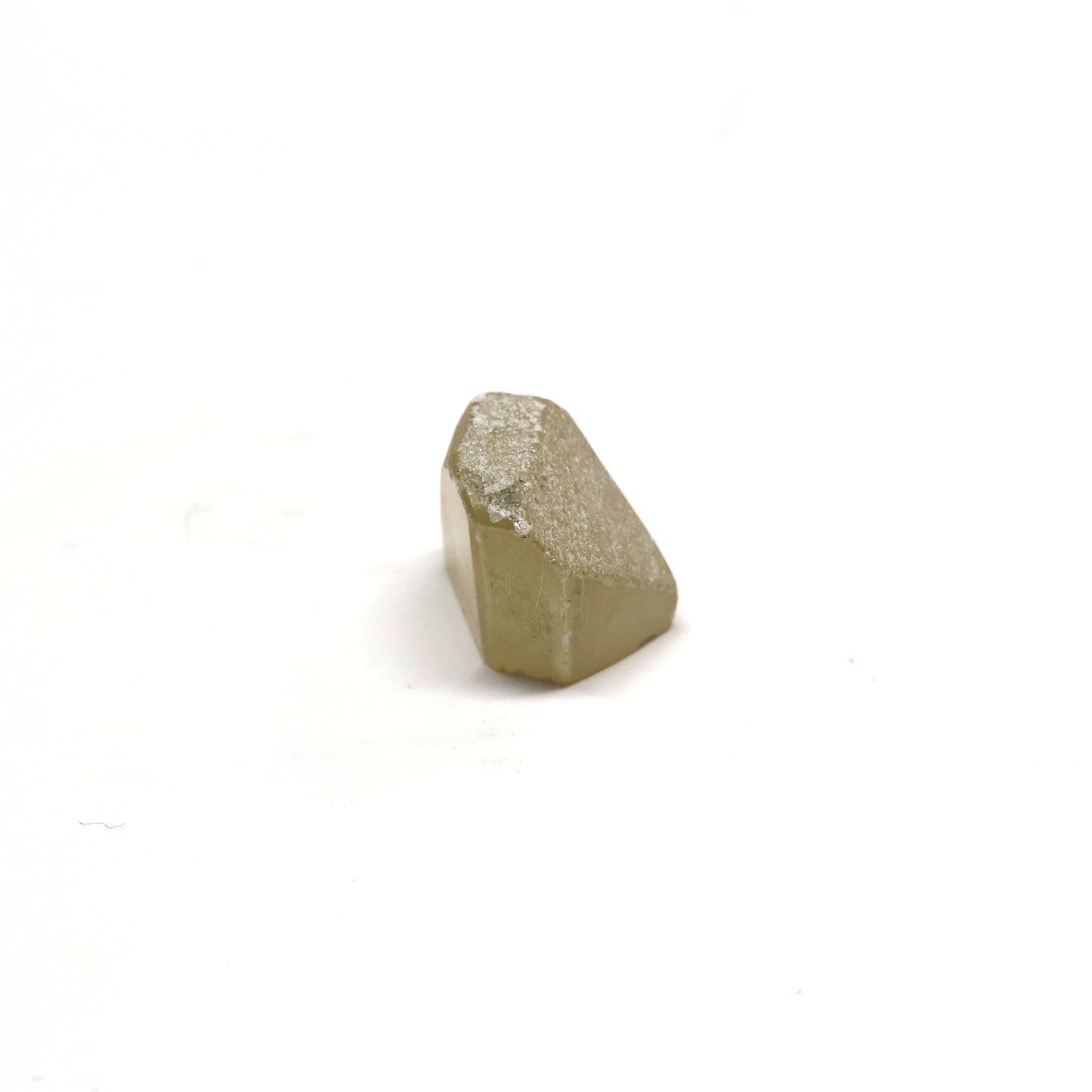 Yellow Synthetic Rutile Grade A - Faceting Rough