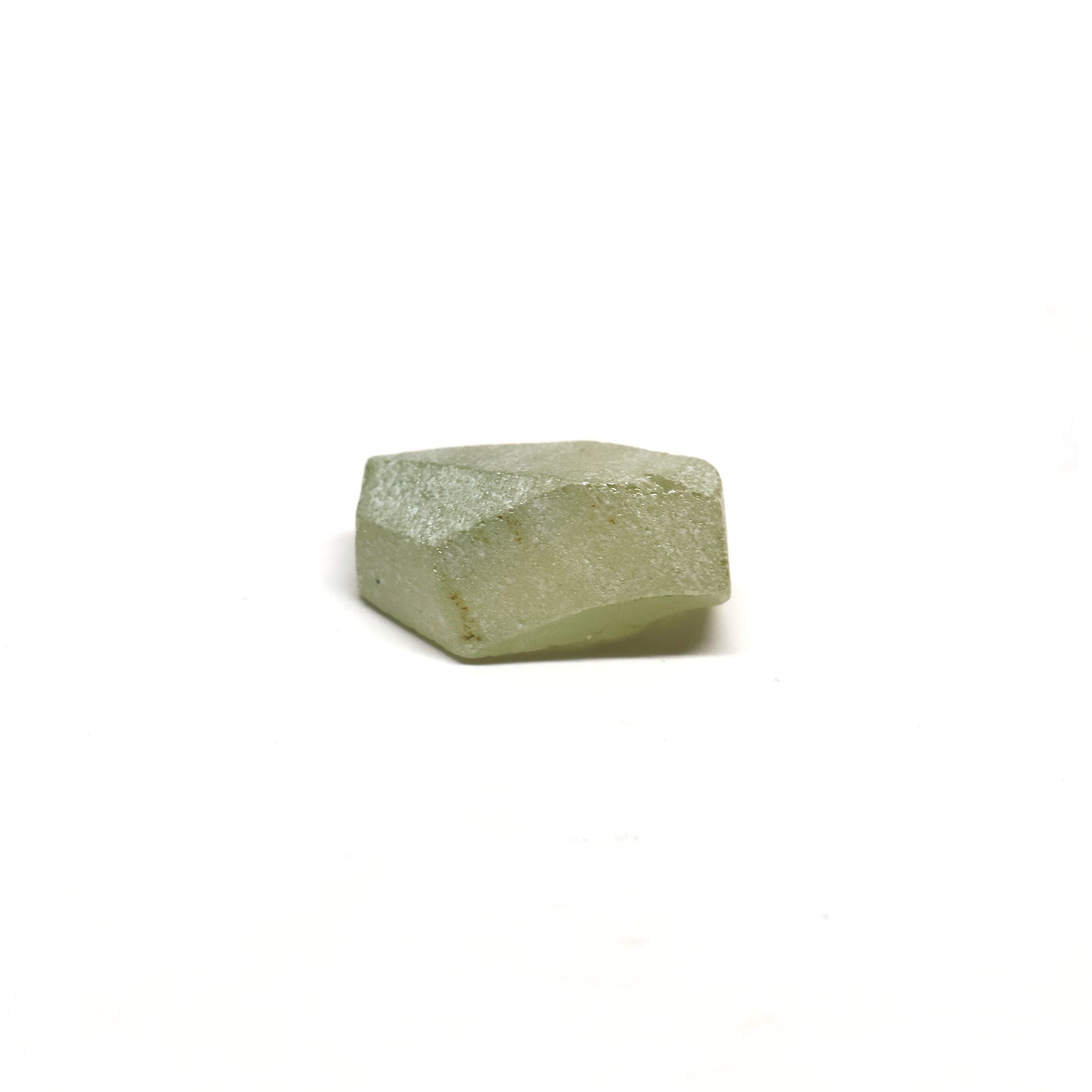 Green Synthetic Rutile Grade A - Faceting Rough