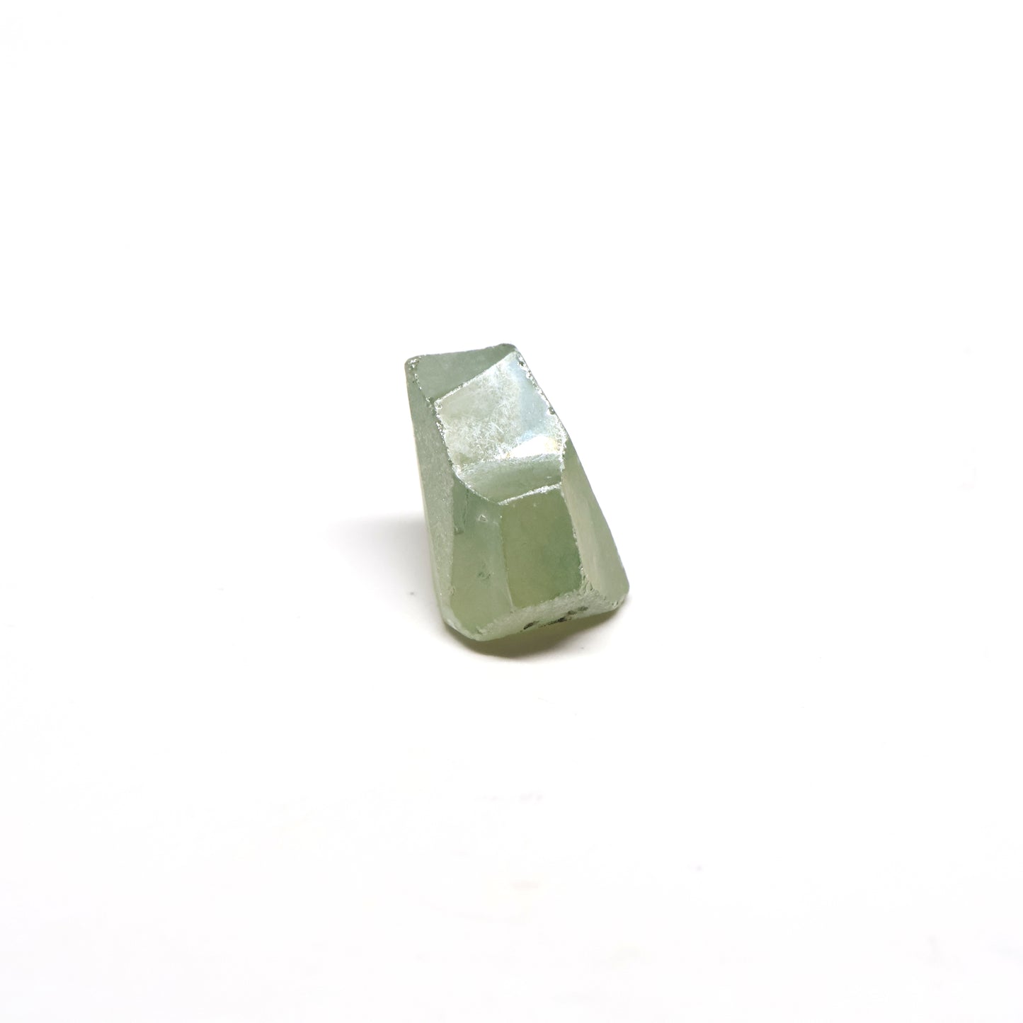 Green Synthetic Rutile Grade A - Faceting Rough