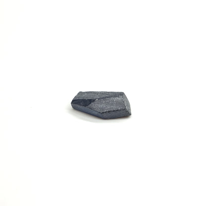 Dark Blue Synthetic Rutile Grade A - Faceting Rough
