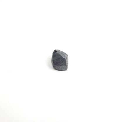 Dark Blue Synthetic Rutile Grade A - Faceting Rough