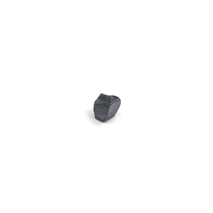 Dark Blue Synthetic Rutile Grade A - Faceting Rough