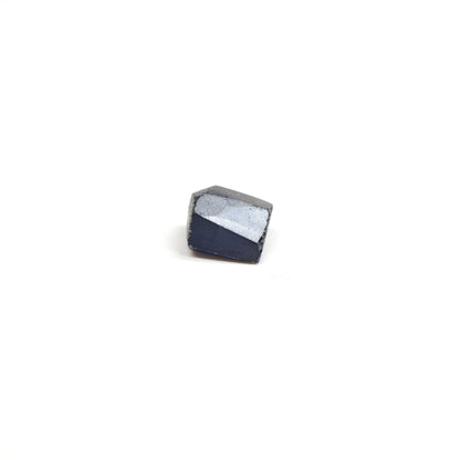 Dark Blue Synthetic Rutile Grade A - Faceting Rough