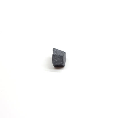 Dark Blue Synthetic Rutile Grade A - Faceting Rough