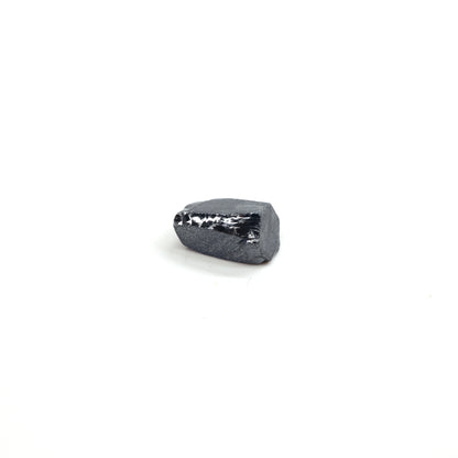 Dark Blue Synthetic Rutile Grade A - Faceting Rough