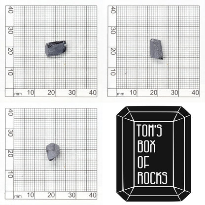 Dark Blue Synthetic Rutile Grade A - Faceting Rough