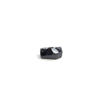Dark Blue Synthetic Rutile Grade A - Faceting Rough