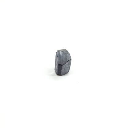 Dark Blue Synthetic Rutile Grade A - Faceting Rough