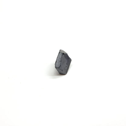 Dark Blue Synthetic Rutile Grade A - Faceting Rough