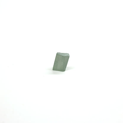 Green Synthetic Rutile Grade A - Faceting Rough
