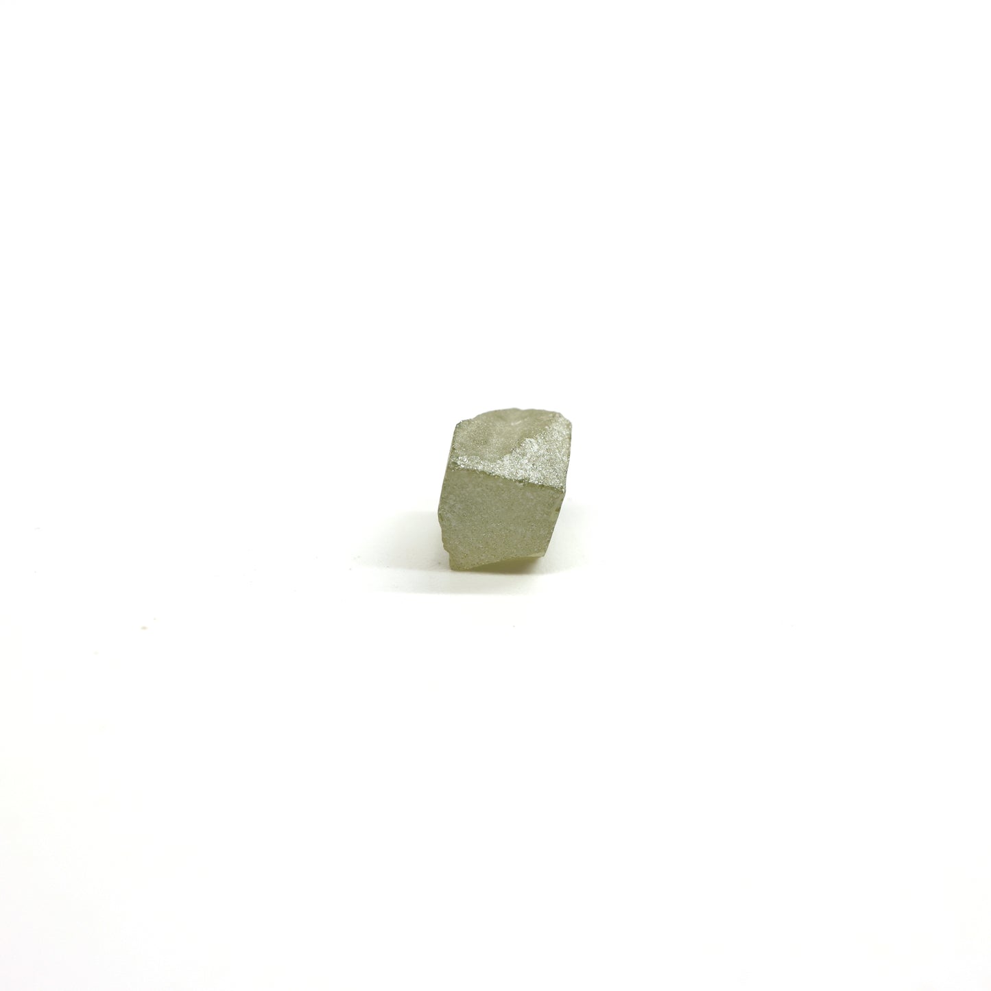 Green Synthetic Rutile Grade A - Faceting Rough