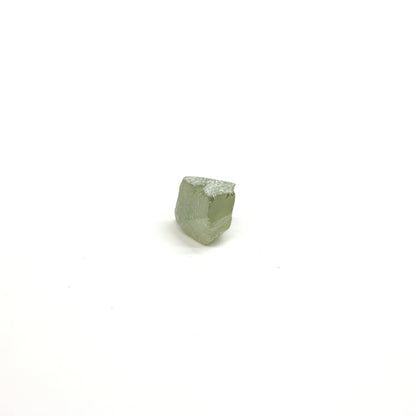 Green Synthetic Rutile Grade A - Faceting Rough