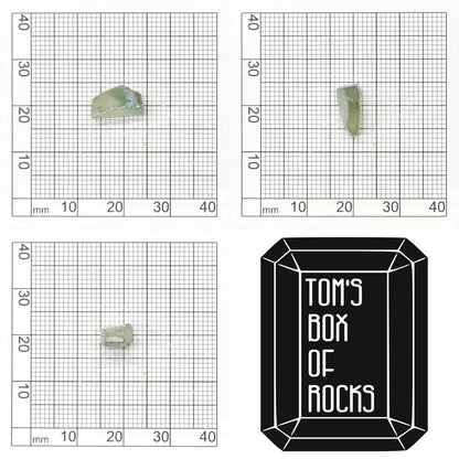 Green Synthetic Rutile Grade A - Faceting Rough