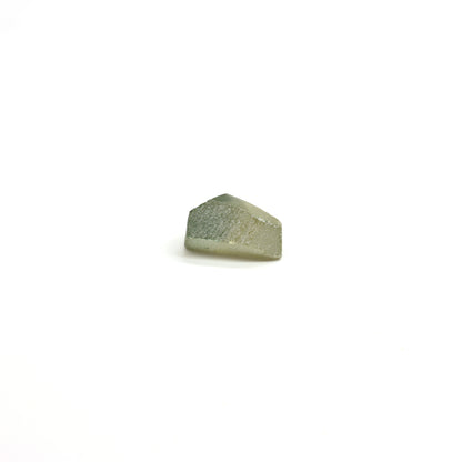 Green Synthetic Rutile Grade A - Faceting Rough