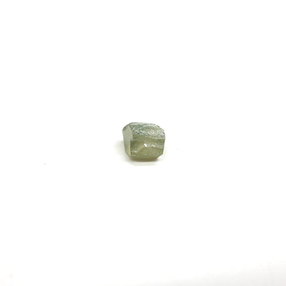 Green Synthetic Rutile Grade A - Faceting Rough