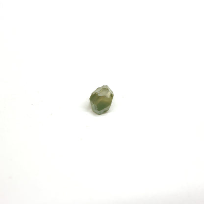 Green Synthetic Rutile Grade A - Faceting Rough
