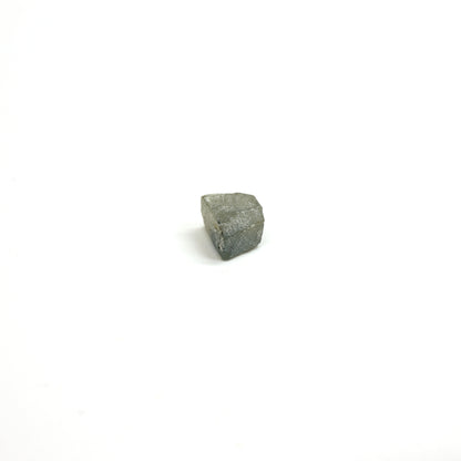 Green Synthetic Rutile Grade A - Faceting Rough