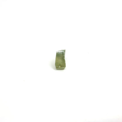 Green Synthetic Rutile Grade A - Faceting Rough