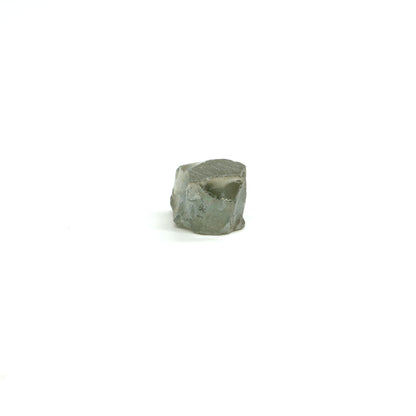 Grey Synthetic Rutile Grade A - Faceting Rough