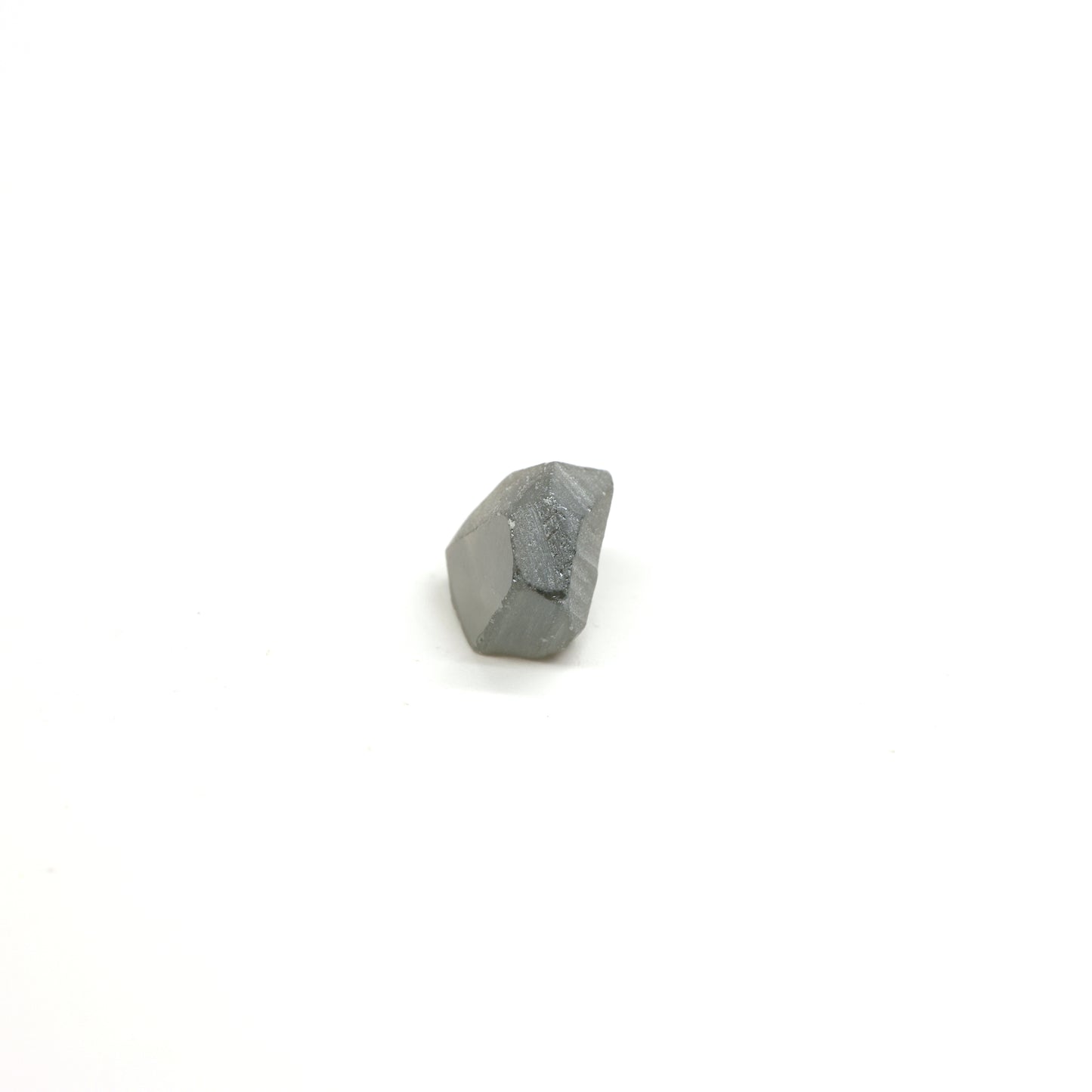 Grey Synthetic Rutile Grade A - Faceting Rough