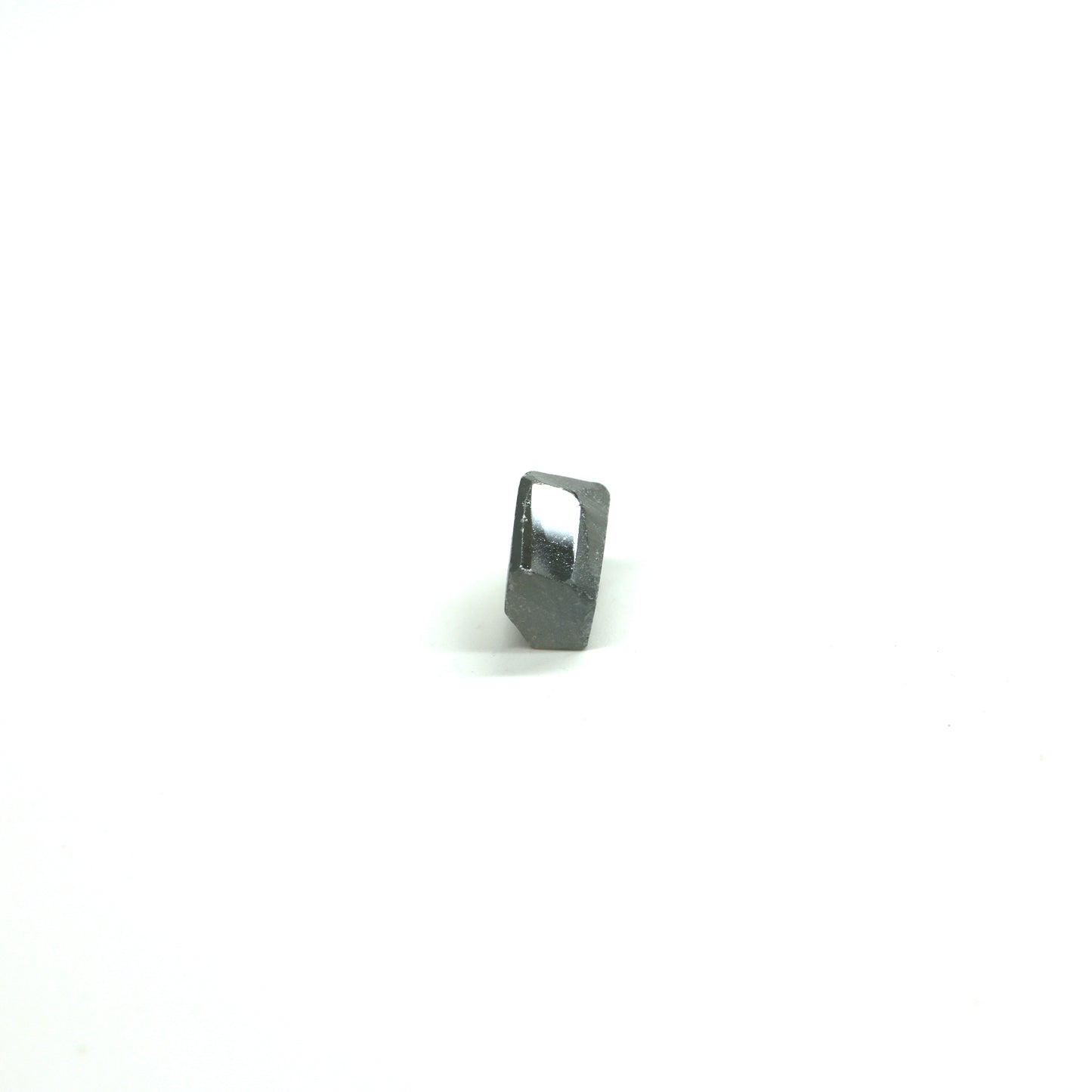 Grey Synthetic Rutile Grade A - Faceting Rough