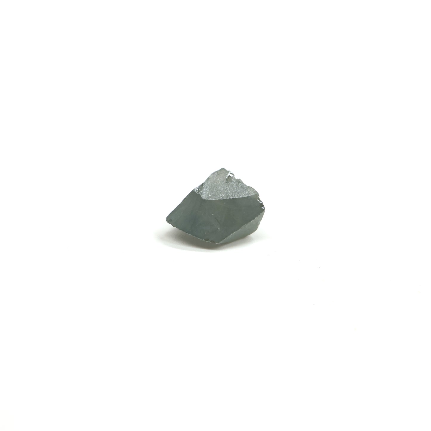 Grey Synthetic Rutile Grade A - Faceting Rough