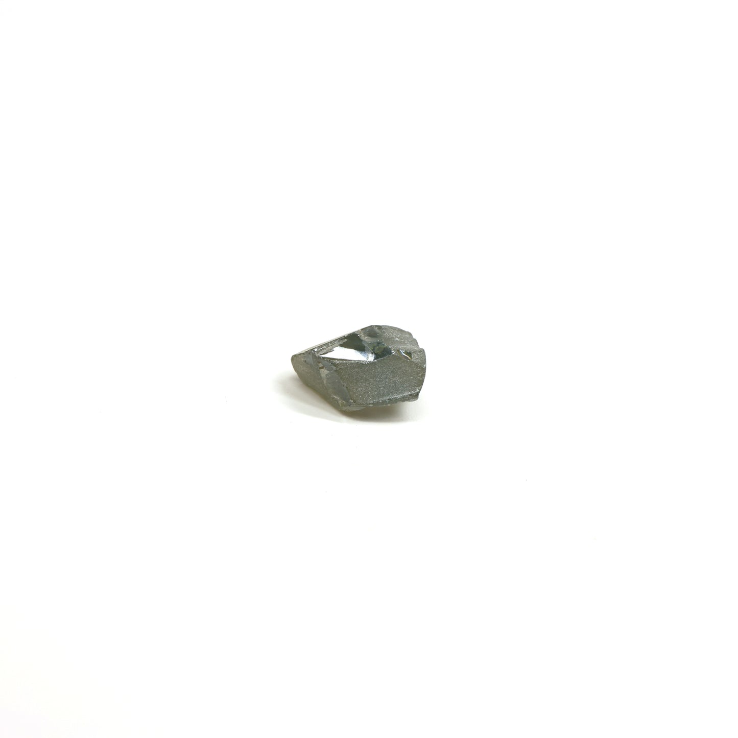 Grey Synthetic Rutile Grade A - Faceting Rough