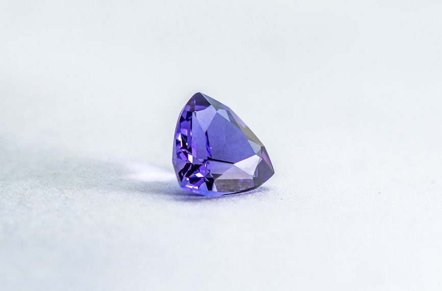 Nanosital Simulated Tanzanite Lab Created Faceting Rough for Gem Cutting - #124 - Various Sizes #BEGIN